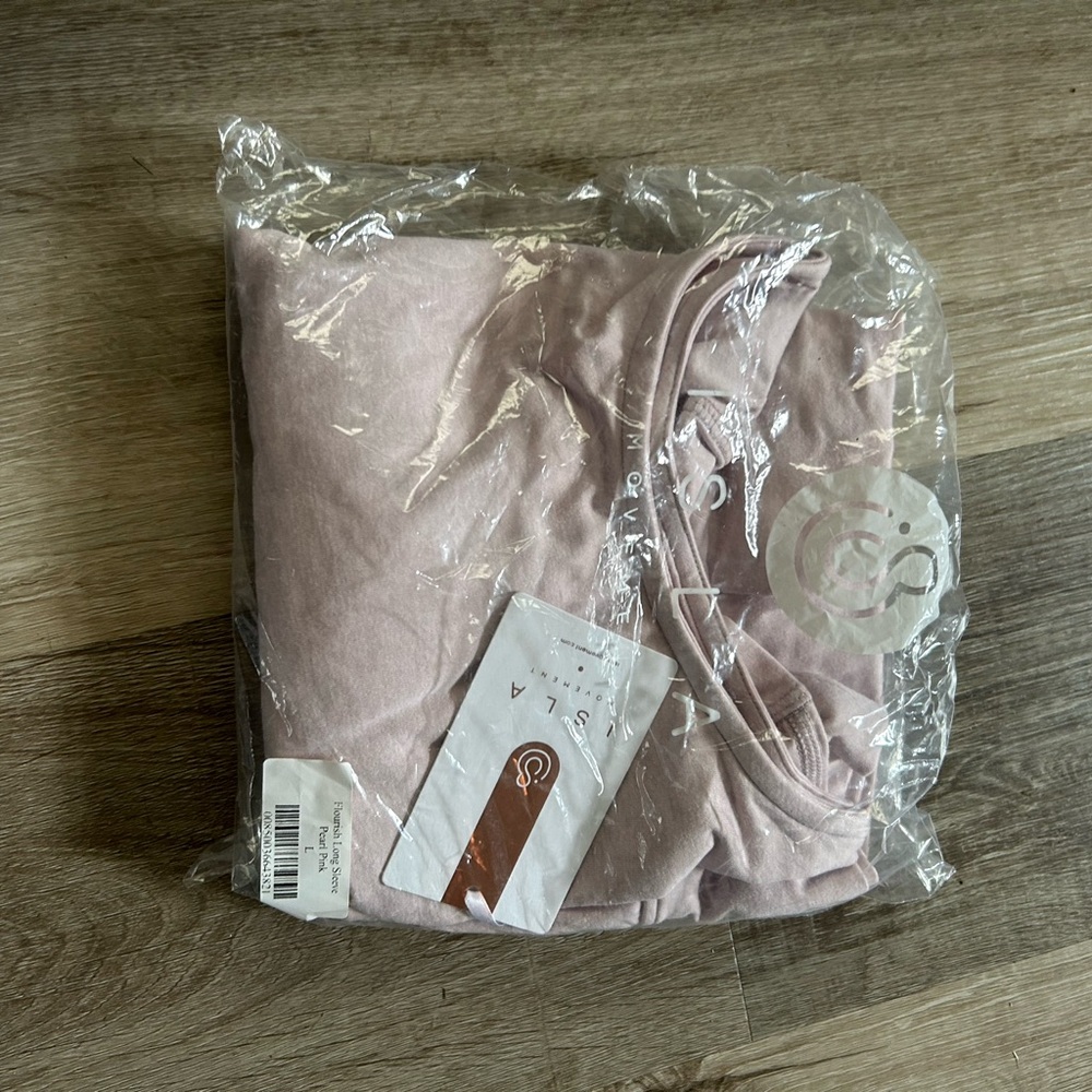 NWT Isla Movement flourish long sleeve pearl pink